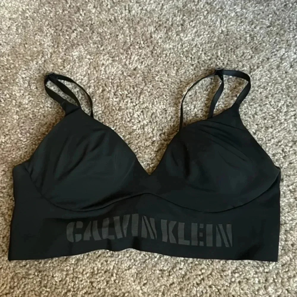 NWOT Calvin Klein Padded bralette - Picture 1 of 4
